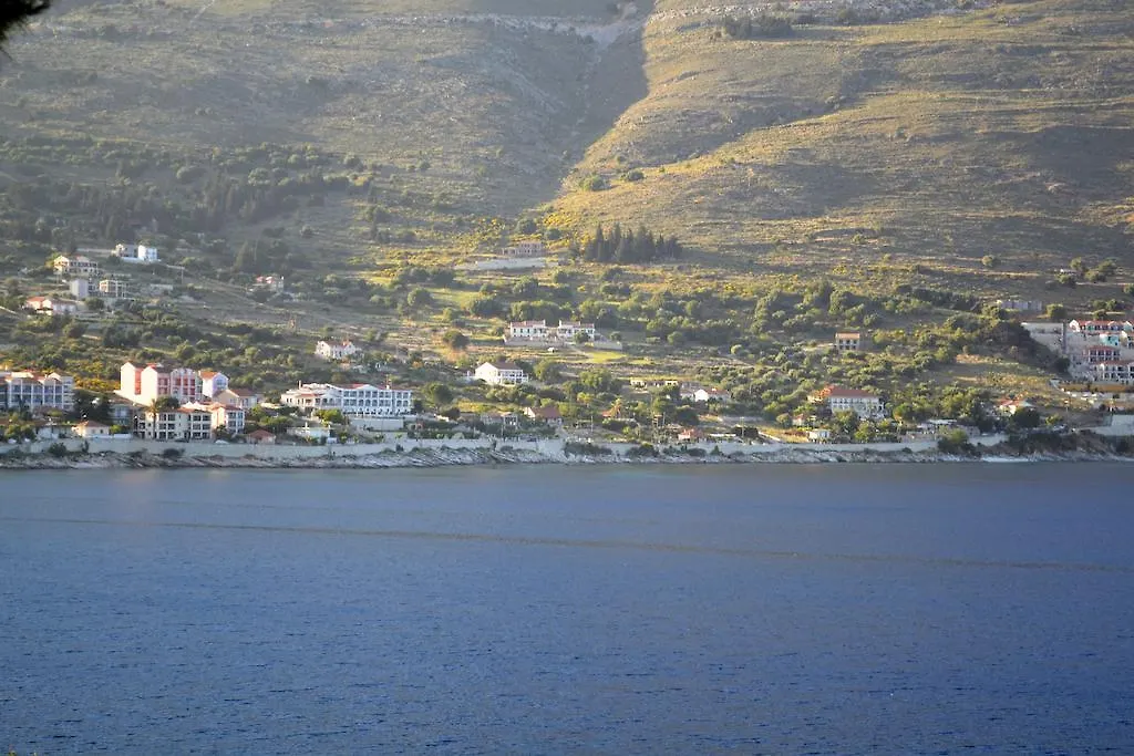 Verde E Mare Agia Efimia Apartment